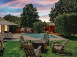 Ξενοδοχείο φωτογραφία: Luxury Escape Home with pool spa game room
