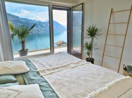 호텔 사진: Dreamview Retreat - Breathtaking Lake Views