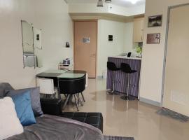 รูปภาพของโรงแรม: 1 Bedroom Deluxe in Parañaque