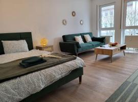 Hotel Photo: Studio-Priv.Parkplatz-Balkon-Wlan-Netflix-SmartTV