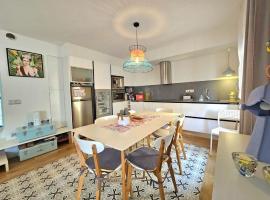 מלון צילום: Cozy sunny apartment in the heart of Barcelona