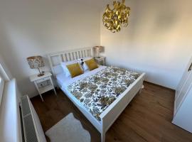 Hotel Photo: HOLLAND Apartment / Exclusive Home at Vienna Airport / 0-24 Check-In