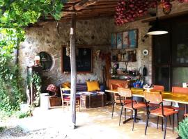 Photo de l’hôtel: private room with own bathroom at Podere Noceto