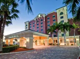 Embassy Suites Fort Myers - Estero, hotel v destinácii Estero