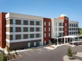 Home2 Suites By Hilton Clovis Fresno Airport, hotel in Clovis