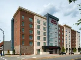 Hampton Inn & Suites Greensboro Downtown, Nc