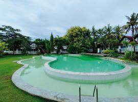 होटल की एक तस्वीर: RedDoorz @ Padi Beach Resort Oton Iloilo