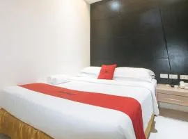 RedDoorz at Grand Apartelle Hernan Cortes Cebu