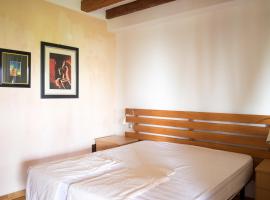 Foto do Hotel: Private Room close to Beautiful Parma