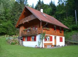 Hotel fotoğraf: Ferienhaus Waldenstein 1