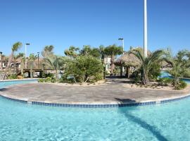 A picture of the hotel: Champions Gate 6br Cozy Home With Pool Spa 8927