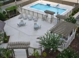 DoubleTree by Hilton Fayetteville