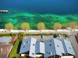 Fotos de Hotel: Rooftop pieds dans l’eau, terrasse, parking sécu