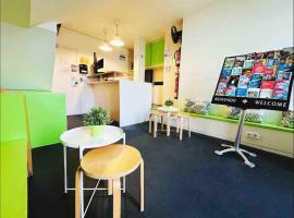 Hotel Photo: Youth Hostel - Central and Basic Universitat