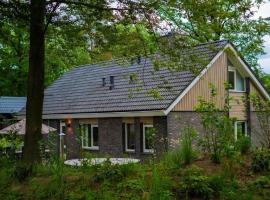 A picture of the hotel: Comfortable house with hot tub and cinema in nature