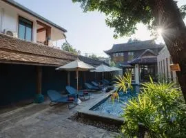 Lunar Mansion Hotel