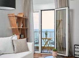 होटल की एक तस्वीर: Crete - Heraklion Sea View Apartment 1