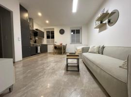 מלון צילום: Kleine moderne 3-Bett Wohnung/Apartment