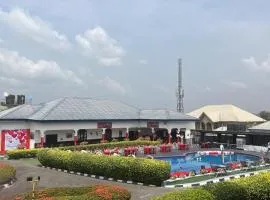 Teny Homes, hotel in Calabar