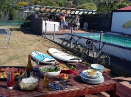 Hotel kuvat: Paddleboard and Mountain Bike Paradise