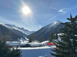 Chalet Studio - Top Ausstattung - beste Lage Davos, hotel in Davos