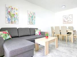 Hotel foto: 2 bedrooms appartement with shared pool and wifi at Fuengirola