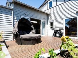 Hotel Photo: Entire holiday house - Geelong - Sleeps 6