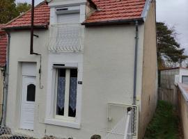 A picture of the hotel: Propriete d'une chambre avec terrasse a Cosne Cours sur Loire