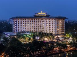 होटल की एक तस्वीर: Chatrium Hotel Royal Lake Yangon