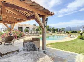 Hotel Photo: VILLA BALAGNE luxueuse avec piscine