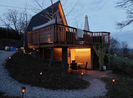 酒店照片: Glamping Holiday House with hot tub and sauna- Hisa oddiha