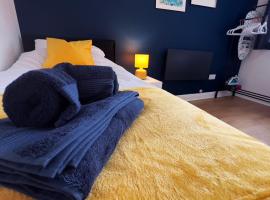 Hotel foto: Stunning Cosy 2 Bedroom Flat with Parking, Central