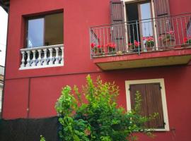 ホテル写真: One bedroom appartement with jacuzzi and wifi at Sant'Ippolito