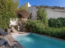 Hotel Foto: Maison dans le Luberon avec piscine