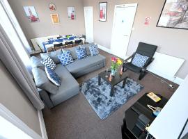 Hotel Photo: STUNNING 3 Bedroom Serviced Flat IN North London