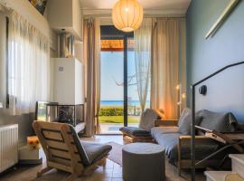 Fotos de Hotel: Pelagos Paradise Seafront Villa by Booking Kottas