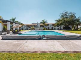 รูปภาพของโรงแรม: Villa Exclusiva en Cuernavaca: Casa con Alberca