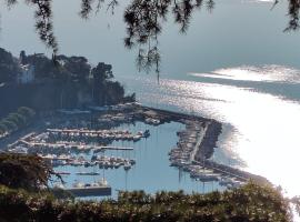 Hotel fotoğraf: Locazione Turistica Via Del Pucino