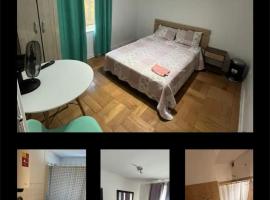 A picture of the hotel: Habitacion de casa en Las Condes