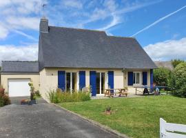 Hotel Foto: Awesome Home In Trgueux With Kitchen