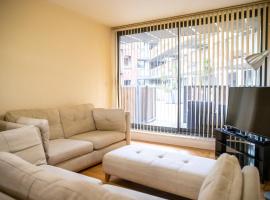 รูปภาพของโรงแรม: Leeds Vibrant 2 Bedroom Sleeps 4