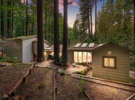 Hotel Foto: Pacific Coast Gem: Redwoods Cabin, Perfect for Families
