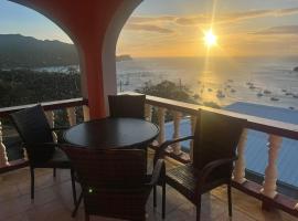 Immaculate 3 Bed Villa Overlooking Admiralty Bay, hotel v destinaci Union