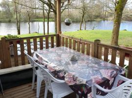 Mobile home 6 personnes, hotel in Sainte-Reine-de-Bretagne