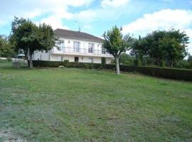 صور الفندق: Appartement de 2 chambres a Mensignac