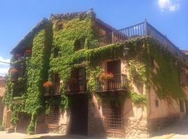 A picture of the hotel: 2 bedrooms house with jacuzzi terrace and wifi at Cabra de Mora