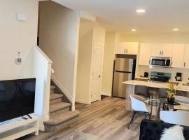 Hotel Foto: Cozy 3 bedroom townhouse in downtown Edmonton