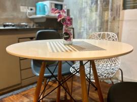 CASA SALTA - A escasos metros de la peatonal y muy próximo a la costanera、コリエンテスのホテル