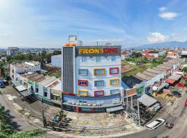 รูปภาพของโรงแรม: Front One Budget Malang by Azana