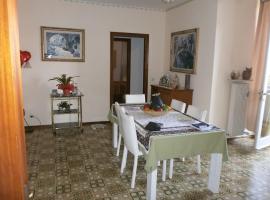 होटल की एक तस्वीर: Garden Appartment to 1 km from the centre of Pordenone